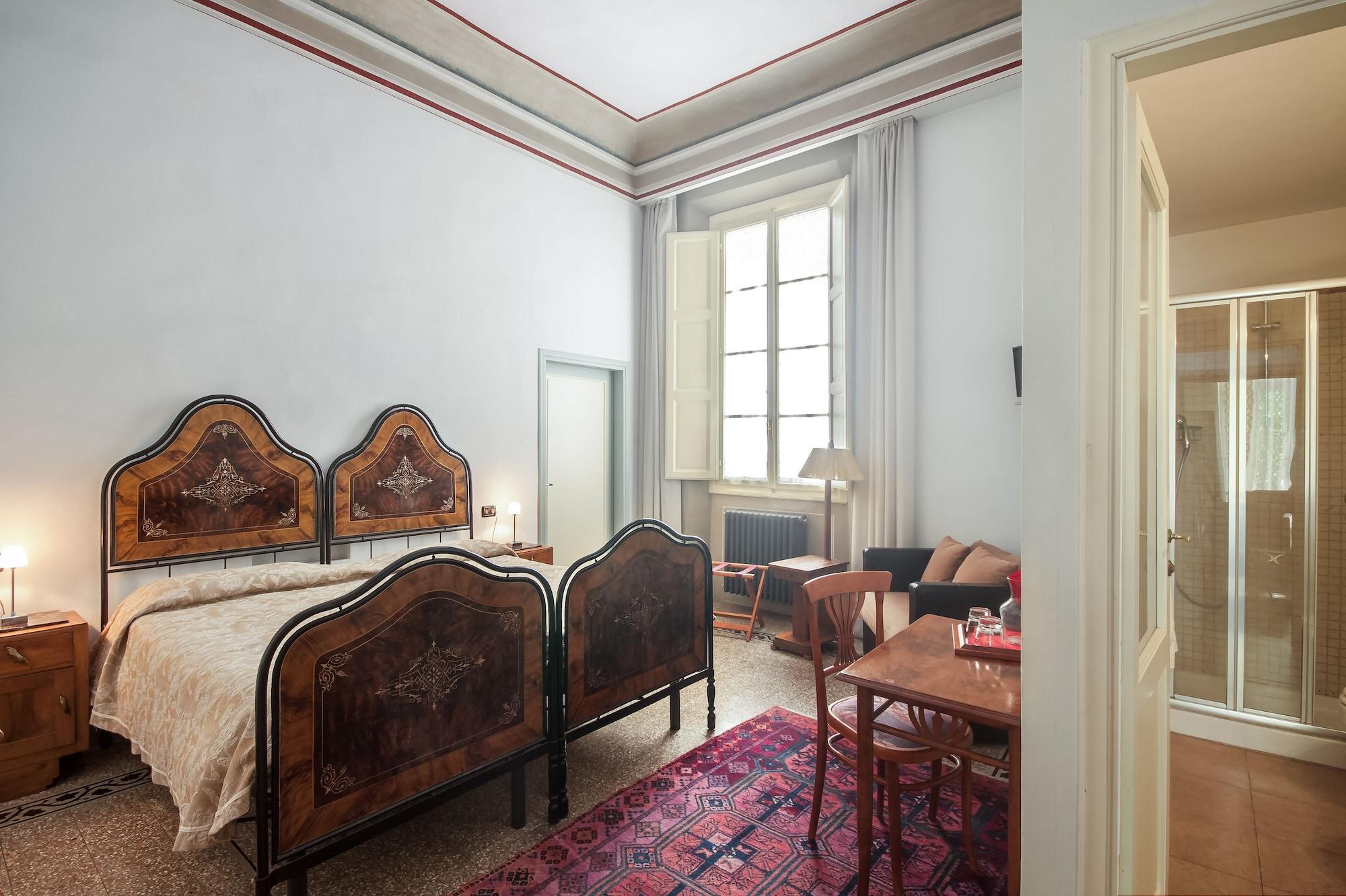 Bed and breakfast Casa Rovai 3*